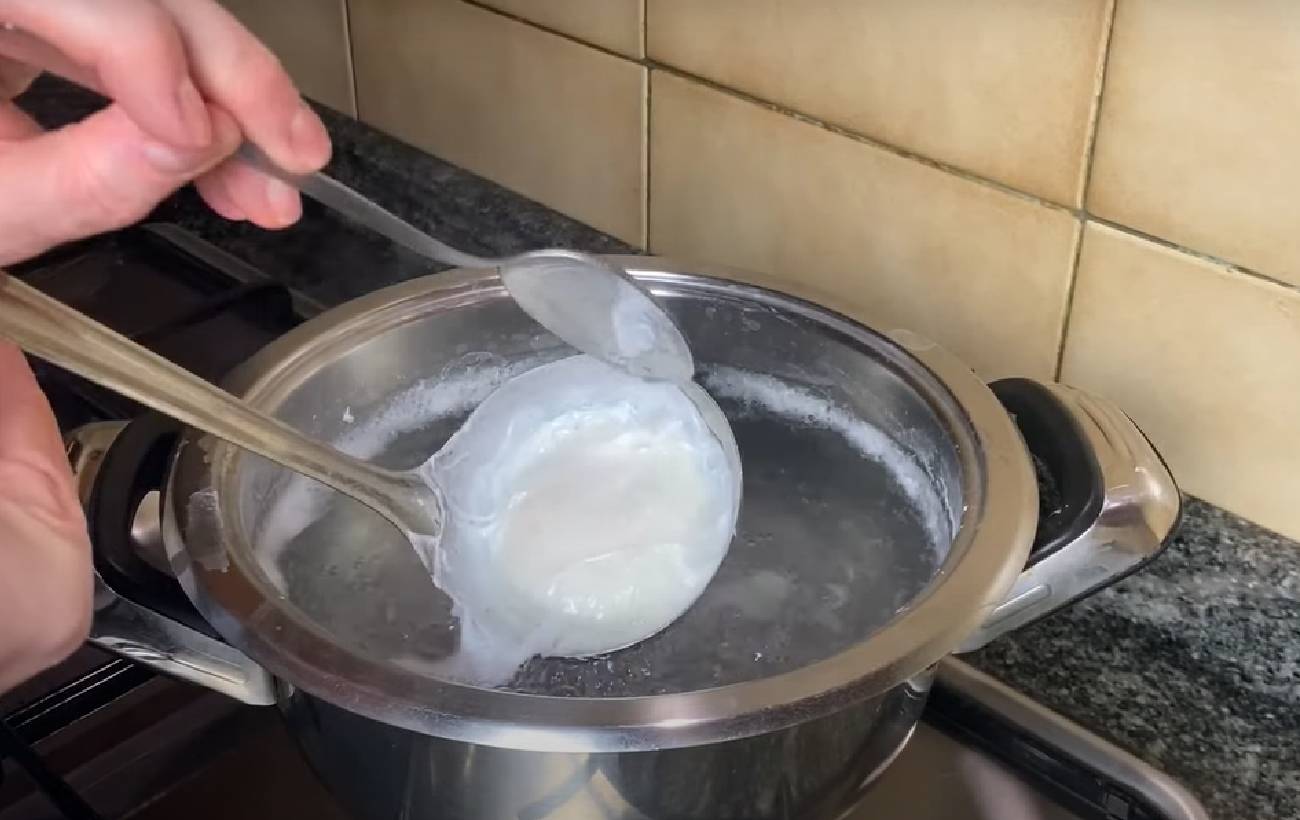 Без клопотів та розчарувань: 4 лайфхаки для приготування яйця пашот